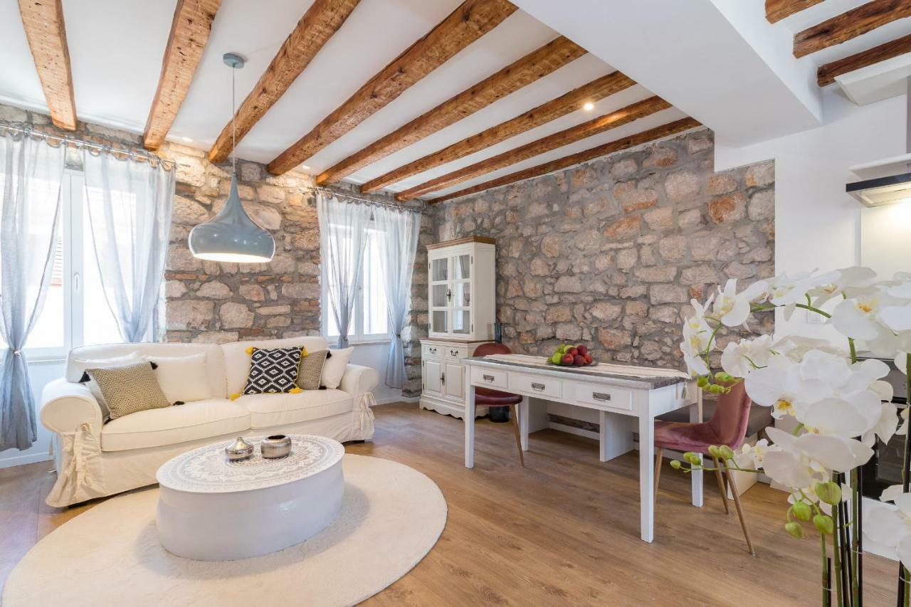 Deluxe Apartment Mimi Rovinj Buitenkant foto
